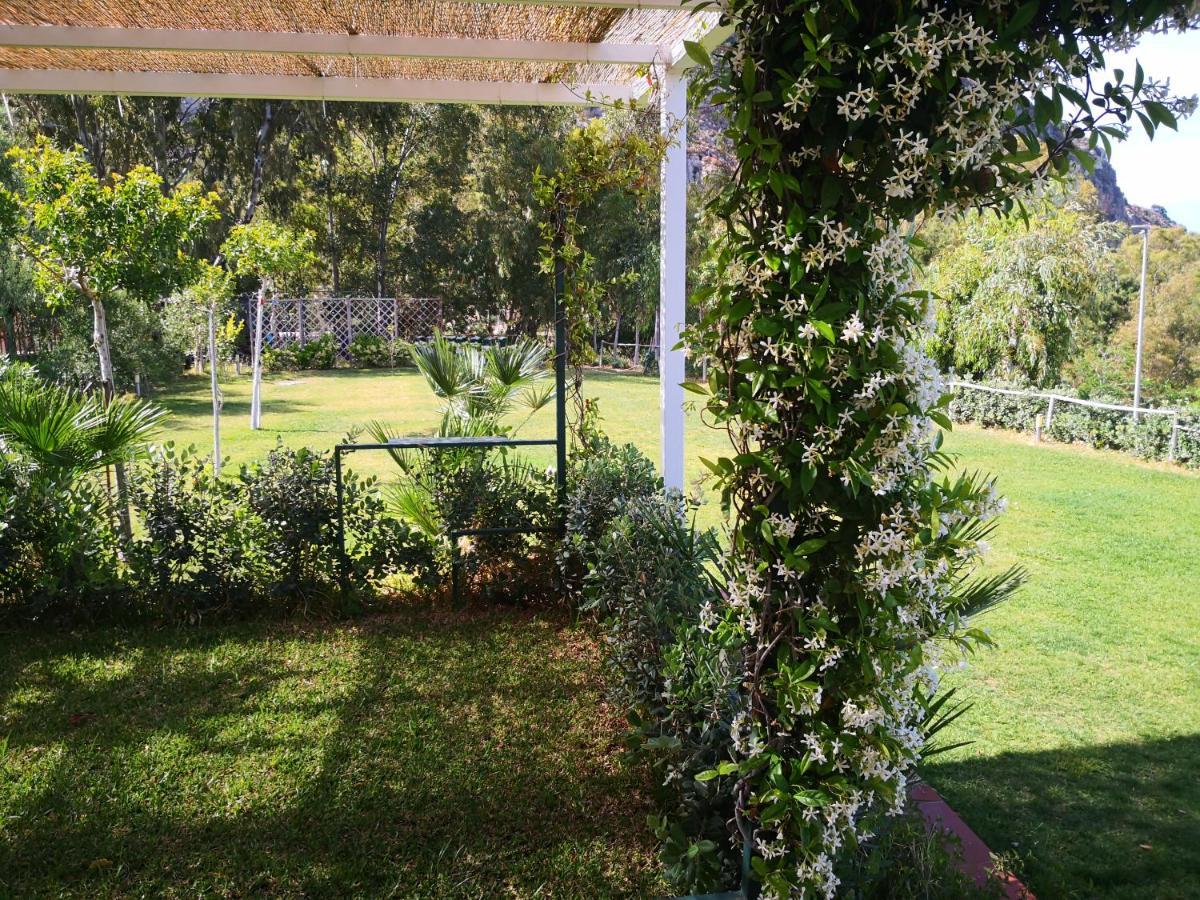 Villa Santa Barbara Чефалу Экстерьер фото